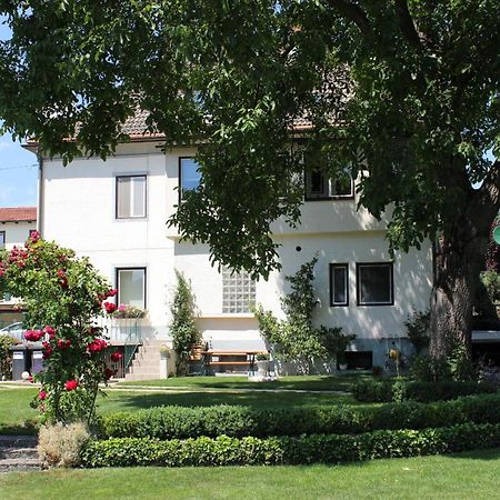 Ferienwohnung Und Gaestezimmer Korb Krumpendorf المظهر الخارجي الصورة
